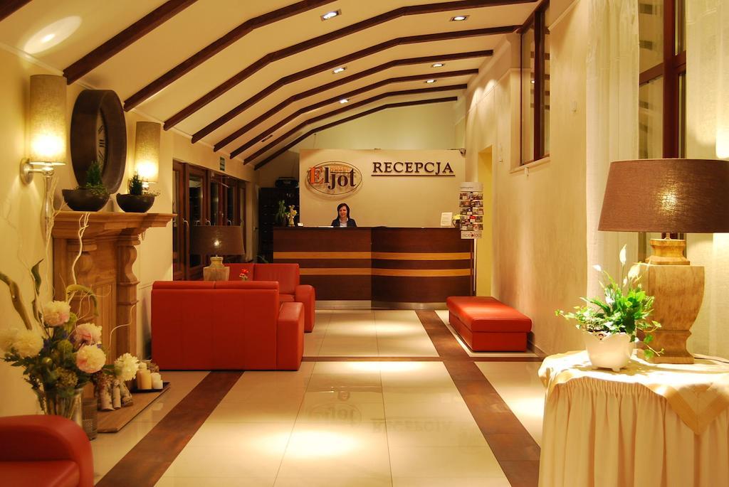 Hotel Eljot Sielpia Wielka Exterior foto